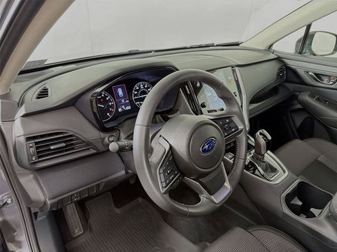 Used 2025 Subaru Outback Premium w/ Popular Package #1A AWD/4WD image 16