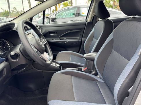 Used 2025 Nissan Versa SV FWD image 24