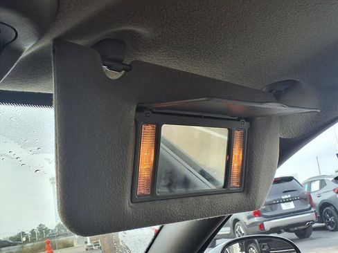 Used 2004 Chevrolet Monte Carlo SS w/ Dale Earnhardt Jr. Package image 8