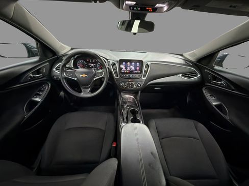 Used 2021 Chevrolet Malibu LT image 39