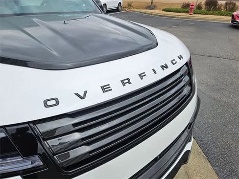 Used 2025 Land Rover Range Rover Long Wheelbase Autobiography image 11