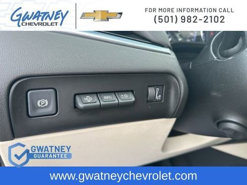 Used 2022 Buick Enclave Avenir w/ Avenir Technology Package image 20