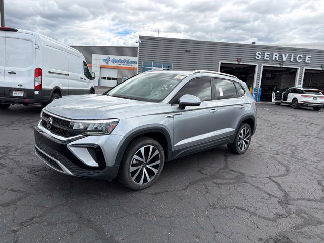 Used 2022 Volkswagen Taos SE FWD image 15