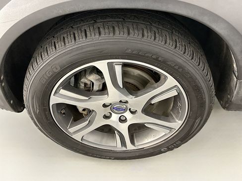 Used 2012 Volvo XC70 T6 image 11
