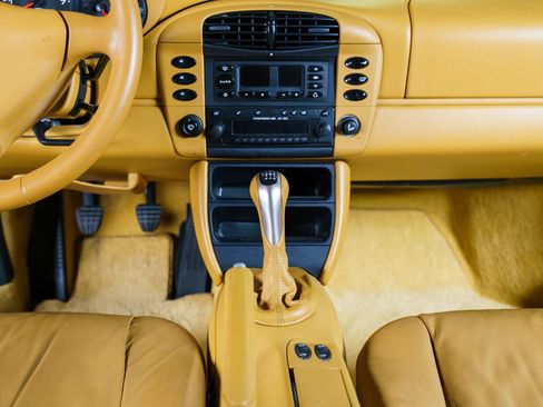 Used 2000 Porsche 911 Carrera image 74