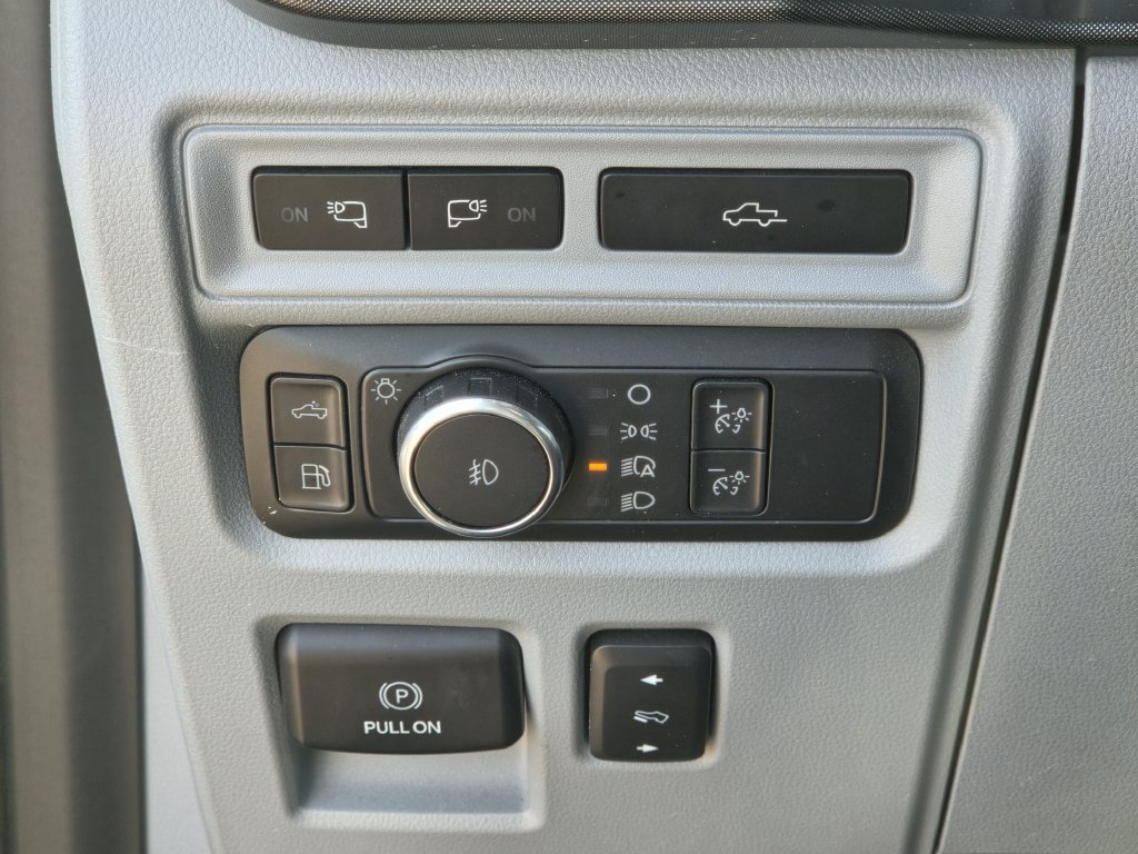 Used 2021 Ford F150 Limited AWD/4WD image 24