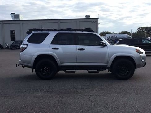 Used 2021 Toyota 4Runner Venture image 4