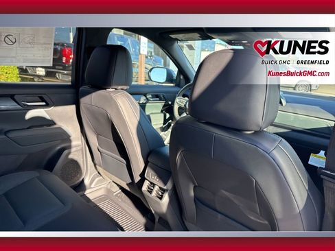 New 2026 GMC Terrain AT4 w/ Convenience Package III image 47