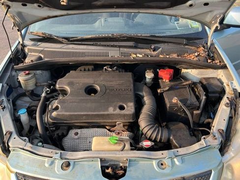 Used 2009 Suzuki SX4 AWD Hatchback w/ Touring Pkg image 9