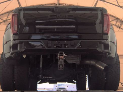 Used 2023 GMC Sierra 3500 Denali w/ Denali Ultimate Package AWD/4WD image 5
