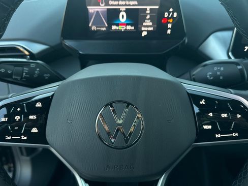 New 2026 Volkswagen ID.4 Pro RWD image 24