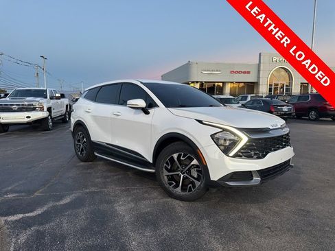 Used 2023 Kia Sportage EX image 4