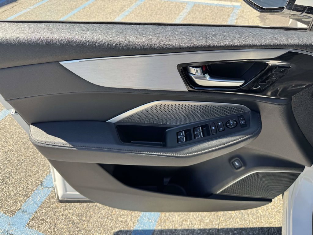 Certified 2024 Acura MDX SH-AWD image 15