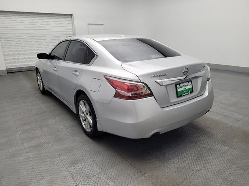 Used 2015 Nissan Altima 2.5 SV FWD image 5
