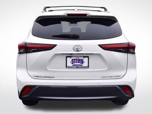 Used 2021 Toyota Highlander Limited image 10