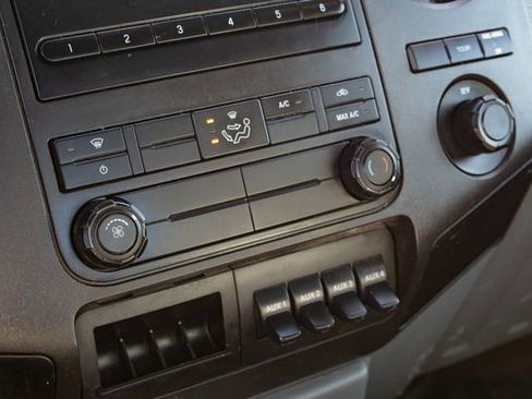 Used 2013 Ford F350 XL image 23