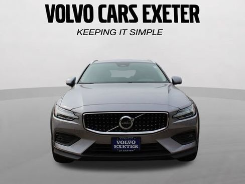 New 2026 Volvo V60 B5 Cross Country Plus w/ Climate Package AWD/4WD image 2