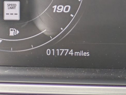 Used 2021 Jaguar F-TYPE R-Dynamic image 11