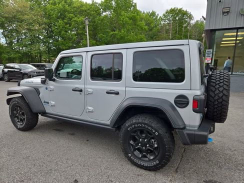 Used 2023 Jeep Wrangler Unlimited w/ Sun & Screen Package AWD/4WD image 6