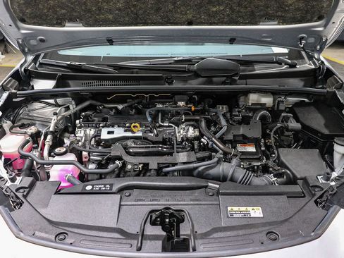 Certified 2023 Toyota Prius XLE FWD image 28