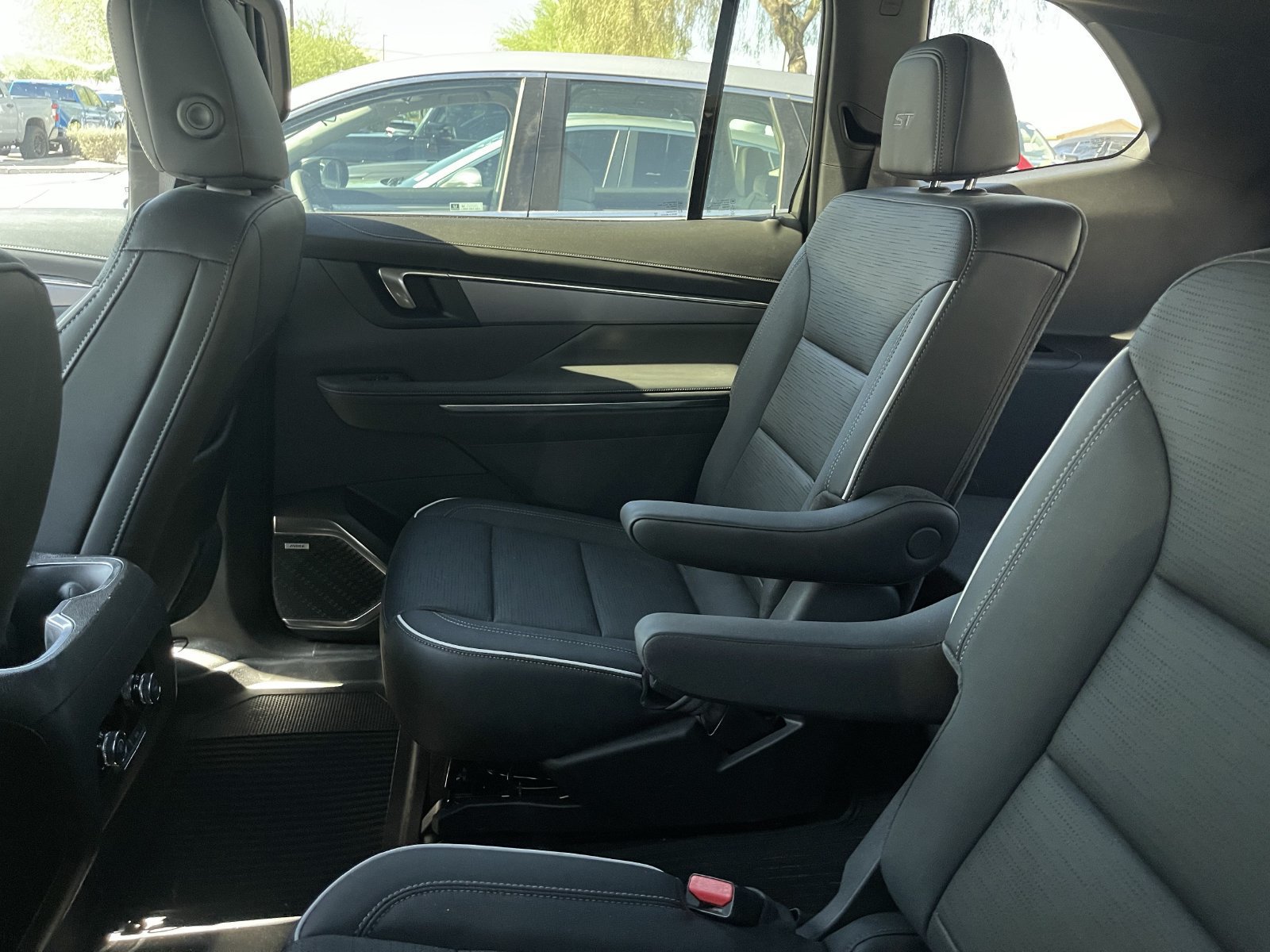 Used 2026 Buick Enclave Sport Touring w/ Power Package FWD image 8