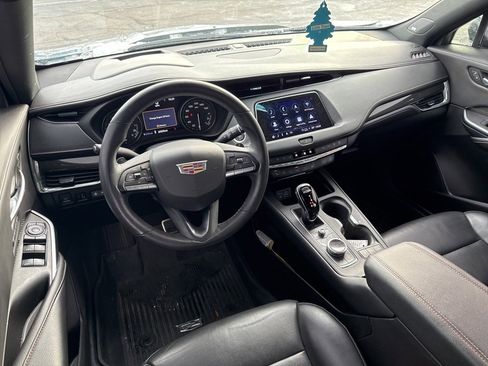 Used 2022 Cadillac XT4 Sport image 12