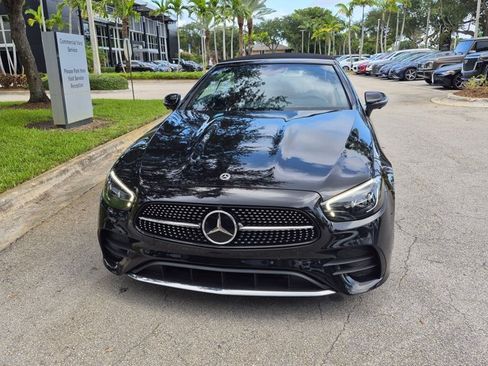 Used 2023 Mercedes-Benz E 450 Cabriolet image 2