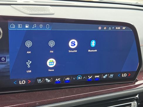 New 2026 Chevrolet Traverse RS w/ LPO, Floor Liner Package image 32