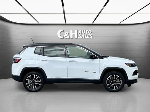Used 2024 Jeep Compass Limited AWD/4WD image 7