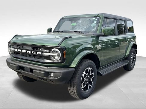 New 2025 Ford Bronco Outer Banks image 4