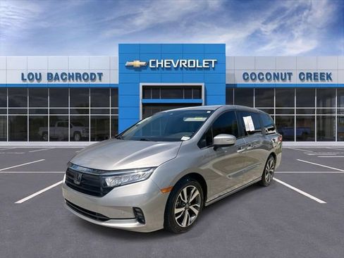 Used 2023 Honda Odyssey Touring image 4