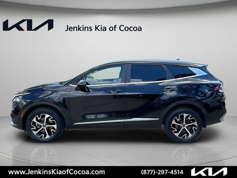 Certified 2025 Kia Sportage EX AWD/4WD image 10