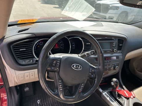 Used 2012 Kia Optima EX w/ Premium Pkg FWD image 8