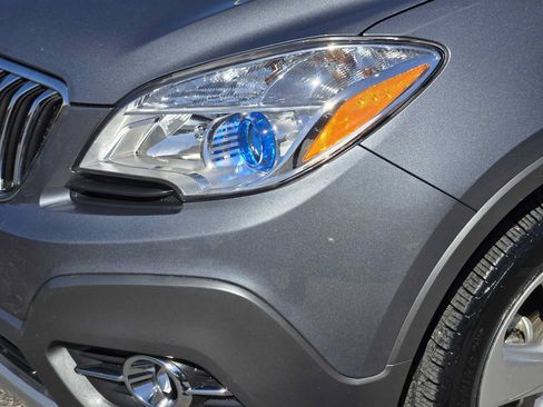 Used 2015 Buick Encore Leather FWD image 9