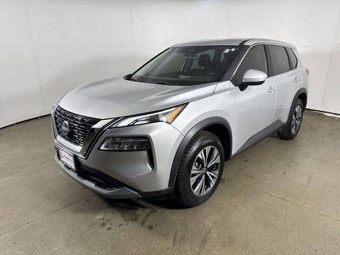 Certified 2023 Nissan Rogue SV image 24