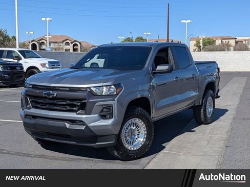 Used 2024 Chevrolet Colorado LT w/ LT Convenience Package image 1