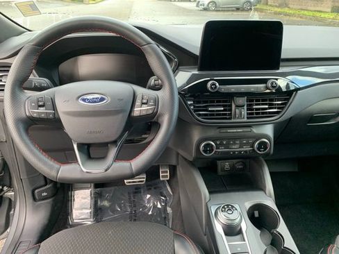 Certified 2024 Ford Escape ST-Line image 16