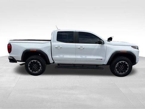Used 2026 GMC Canyon AT4 AWD/4WD image 8