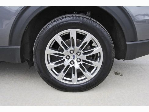 Used 2025 Ford Explorer Active w/ Active Comfort Package image 31