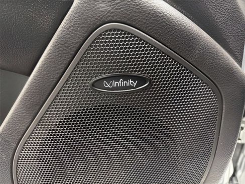 Used 2011 Hyundai Santa Fe Limited image 10