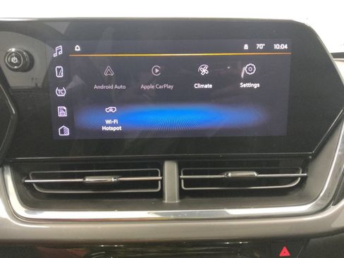 Used 2025 Chevrolet Trax ACTIV w/ Sunroof Package FWD image 25