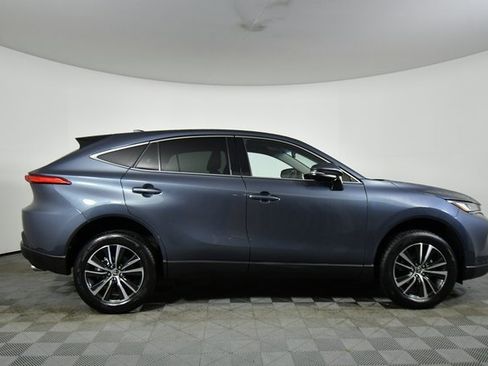 Used 2024 Toyota Venza LE image 15