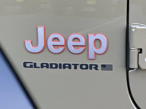 New 2026 Jeep Gladiator Mojave AWD/4WD image 33