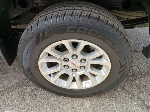 Used 2014 GMC Sierra 1500 SLE w/ SLE Value Package image 9