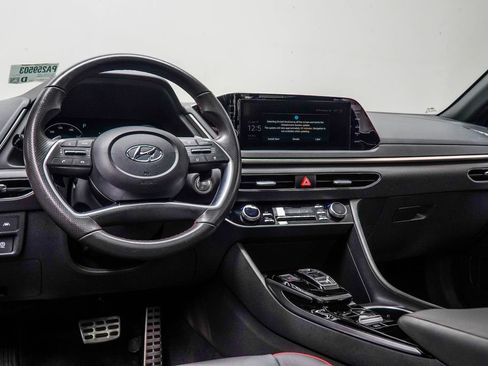 Used 2023 Hyundai Sonata SEL Plus w/ Preferred Accessory Package FWD image 16