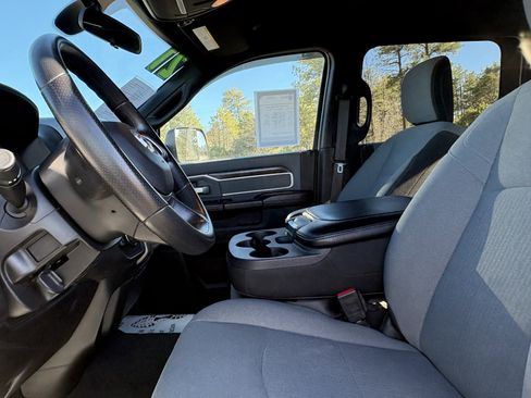 Used 2021 RAM 2500 Big Horn image 38