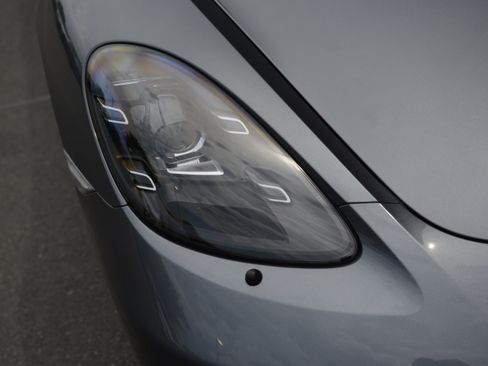Certified 2025 Porsche 718 Boxster GTS RWD image 34