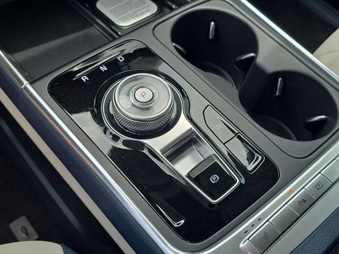 New 2026 Kia Carnival EX FWD image 28