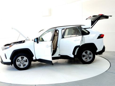 Certified 2024 Toyota RAV4 XLE image 10