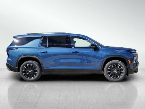 New 2026 Chevrolet Traverse LT w/ Sun and Wheel Package image 4